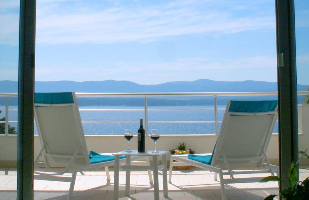 Apartments Villa Azzurra Bol Esterno foto